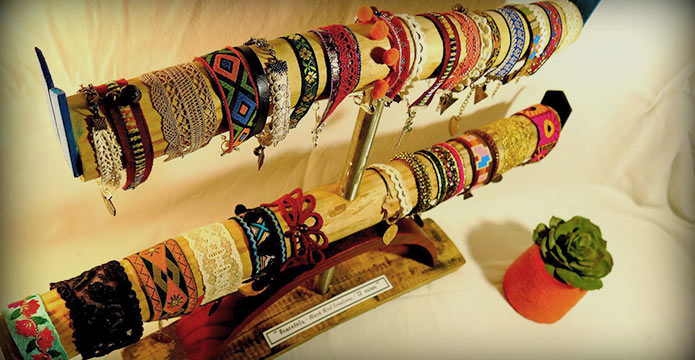 présentoir bracelets